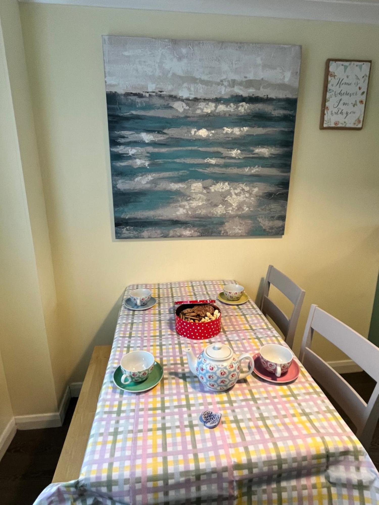 April Cottage Sandown Bagian luar foto